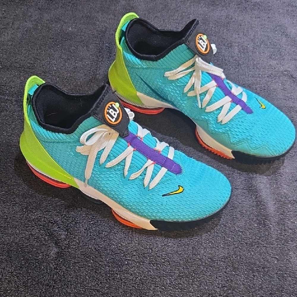 Nike LeBron James 16 XVI low Air Max Trainer 2